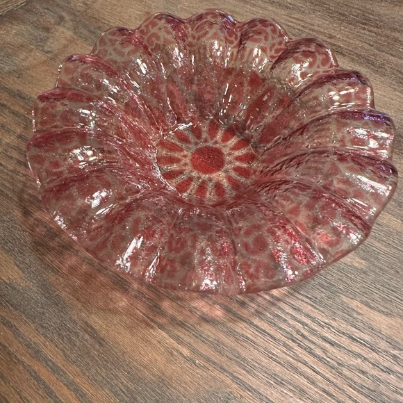 Sydenstricker Glass Berry Bowl - Picture 1 of 6